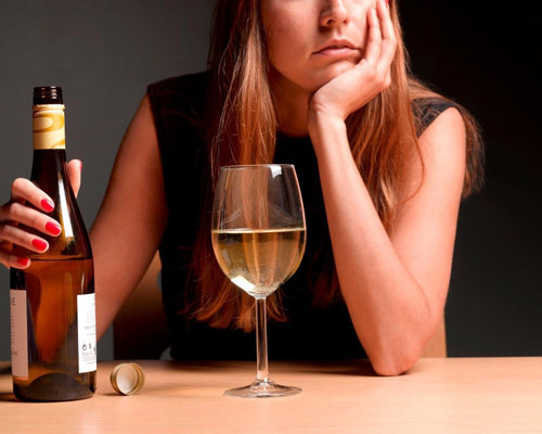 Анонимное лечение женского алкоголизма в Агрызе